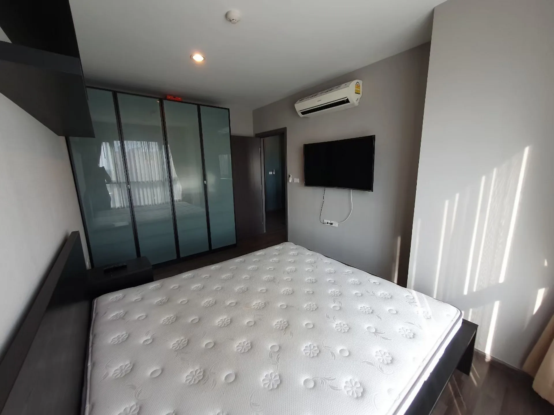 Property photos for The Base Park West Sukhumvit 77