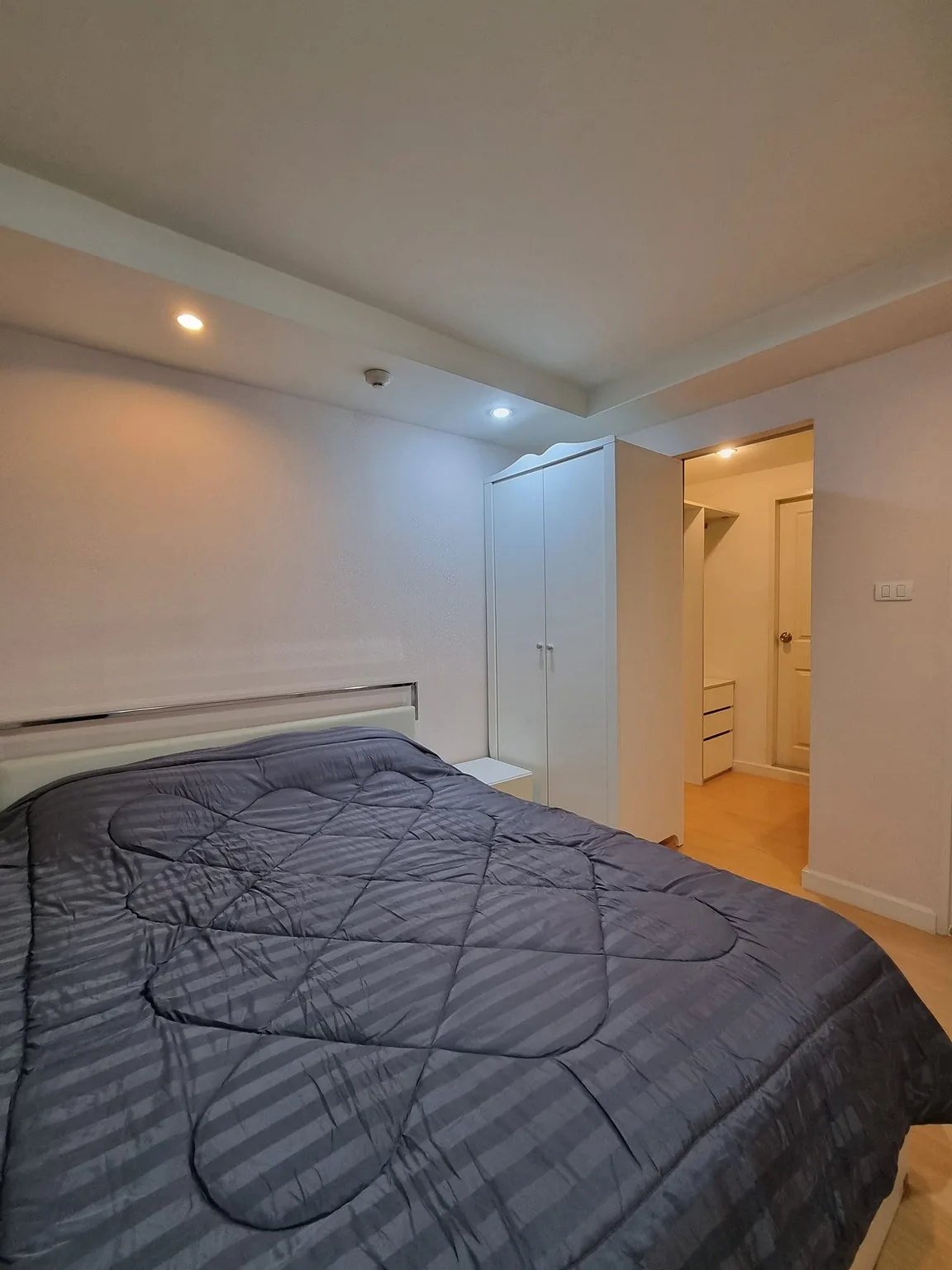 Property photos for Zenith Place  Sukhumvit 71