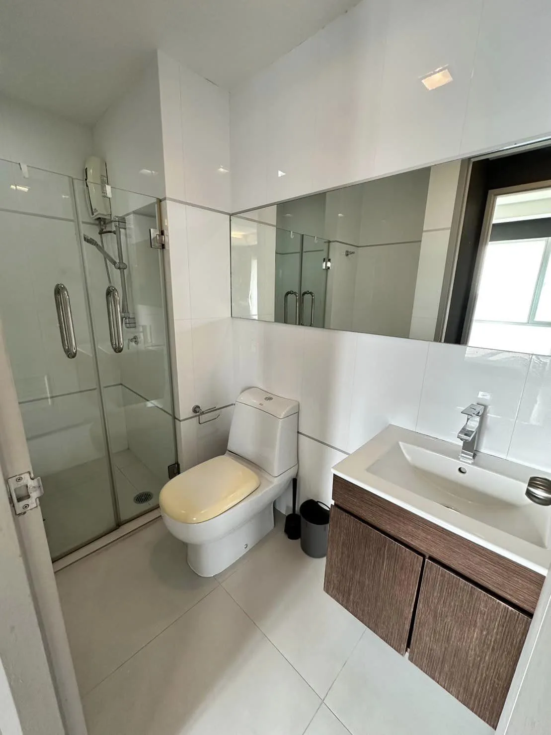 Property photos for Thru Thonglor