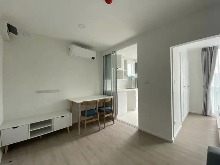 Property photos for Chateau In Town Phahonyothin 32