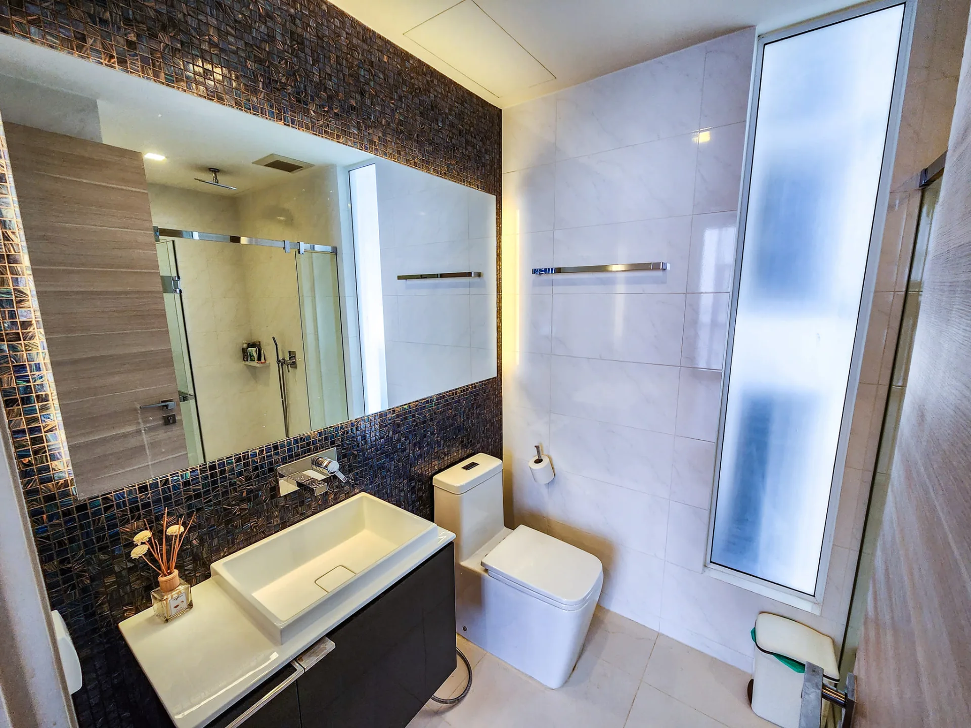 Property photos for The room Sathorn - TanonPun