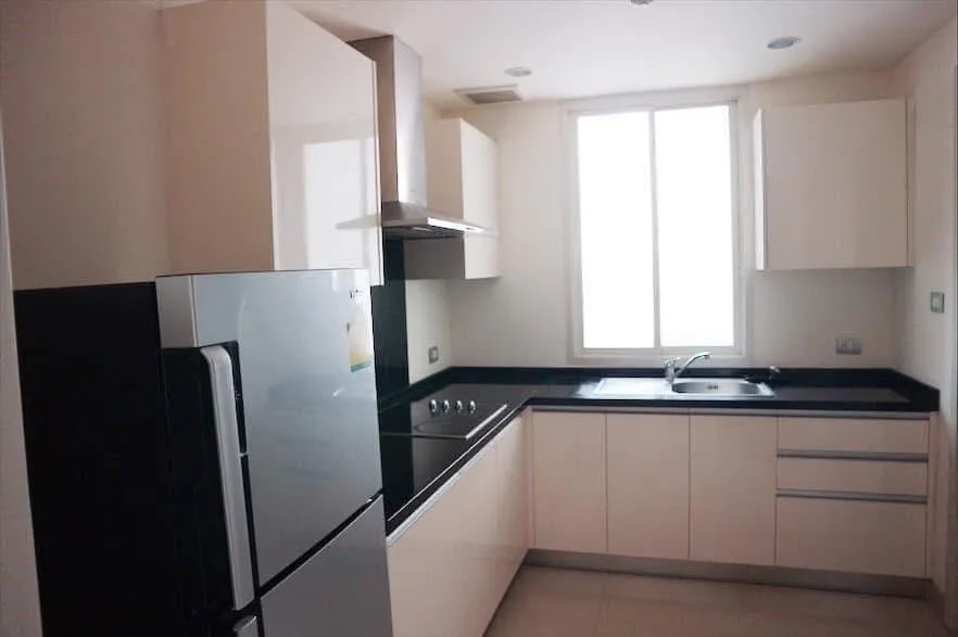 Property photos for Watermark Chaophraya