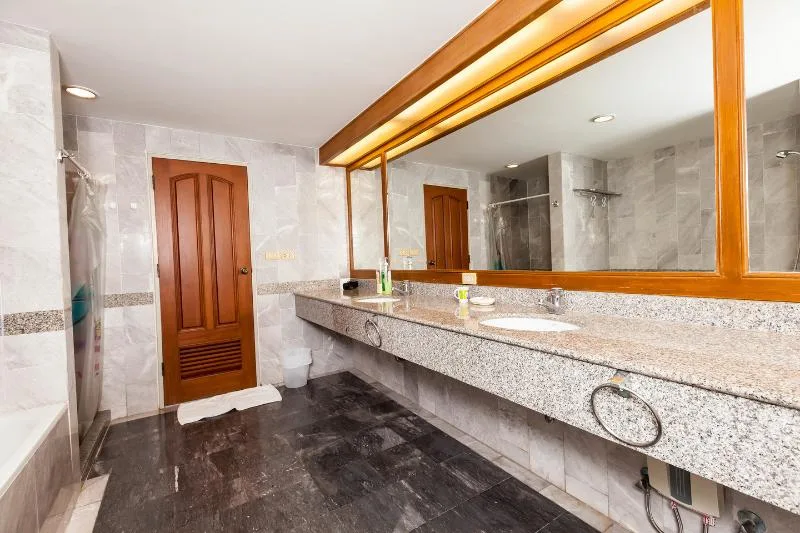 Property photos for Las Colinas