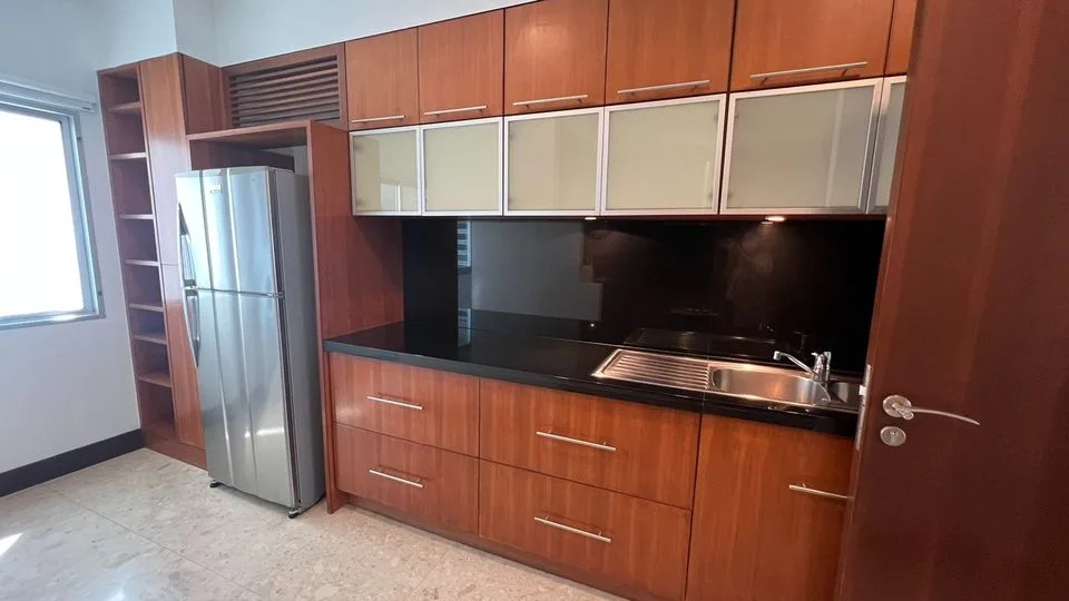 Property photos for Royal Residence Park
