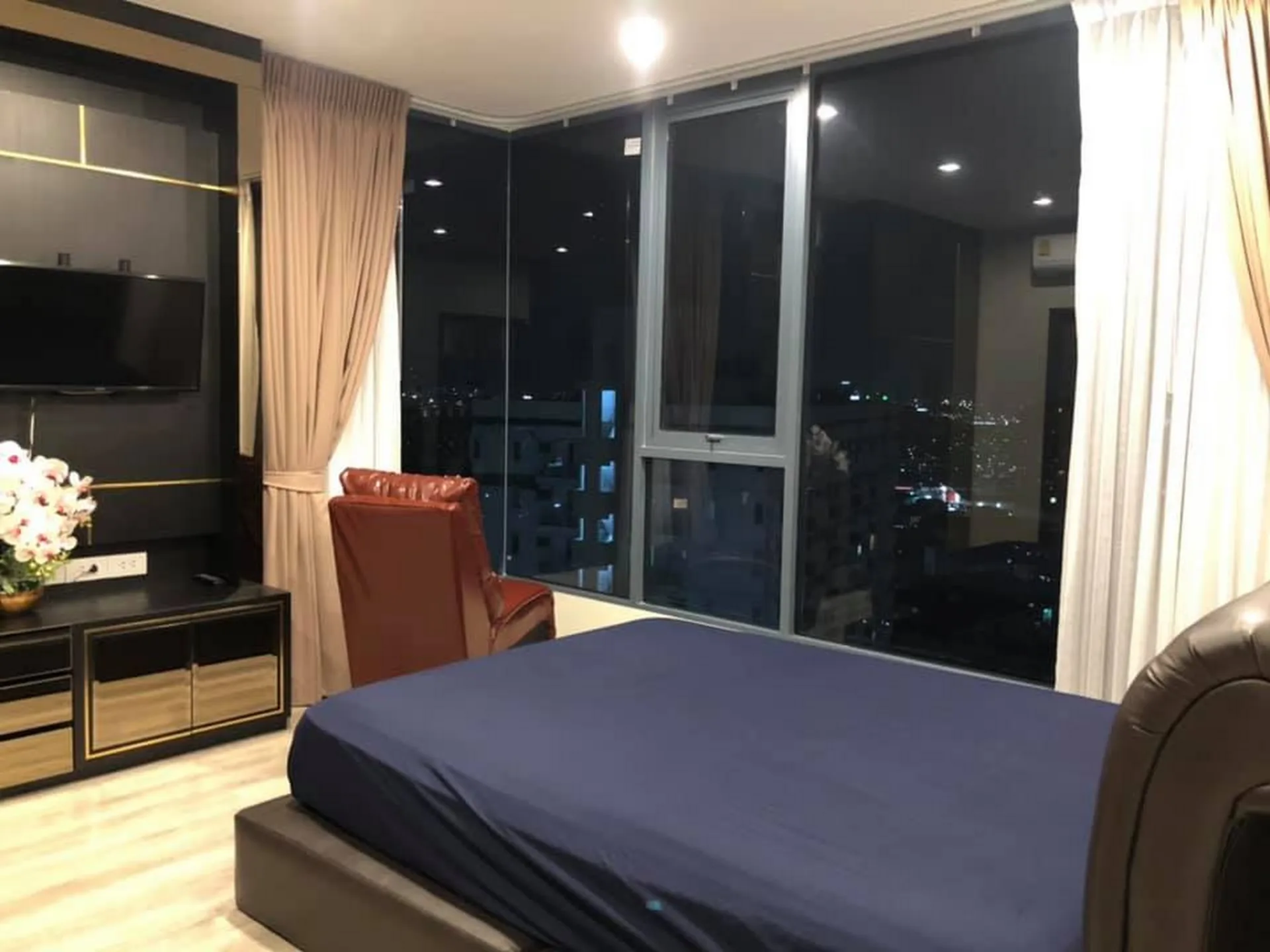 Property photos for IDEO Mobi Sukhumvit 66