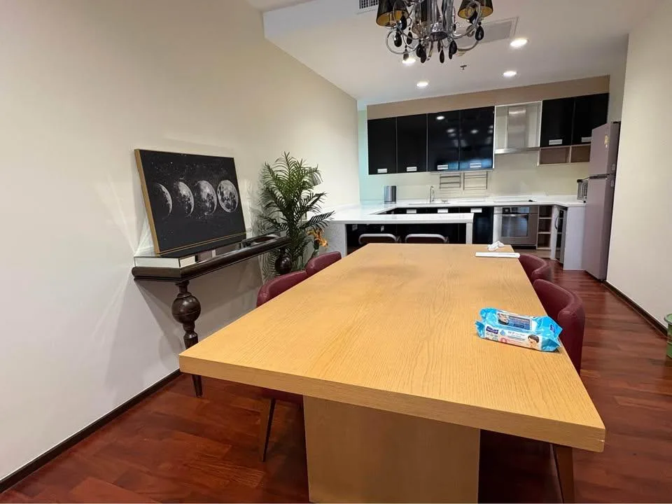 Property photos for Noble Ora