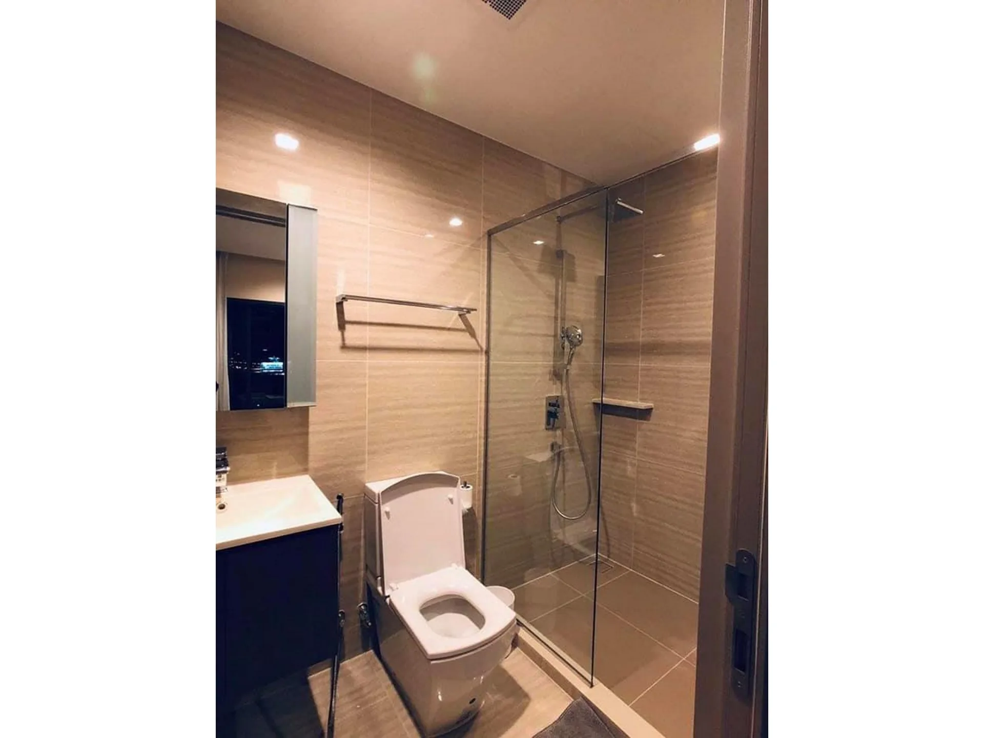 Property photos for The Line Asoke - Ratchada