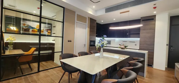 Property photos for Muniq Langsuan