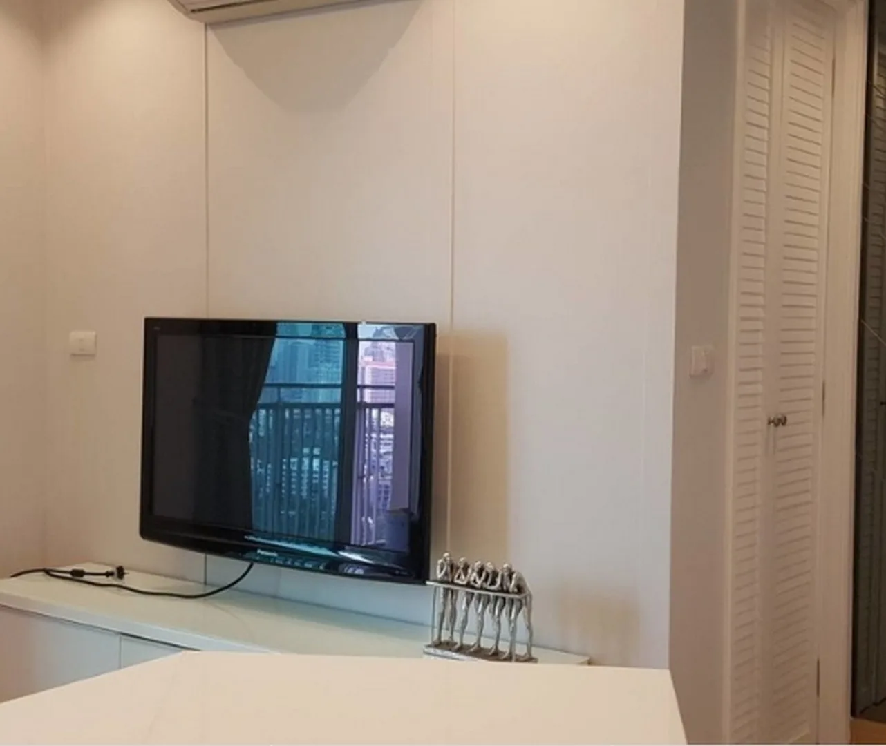 Property photos for Thru Thonglor