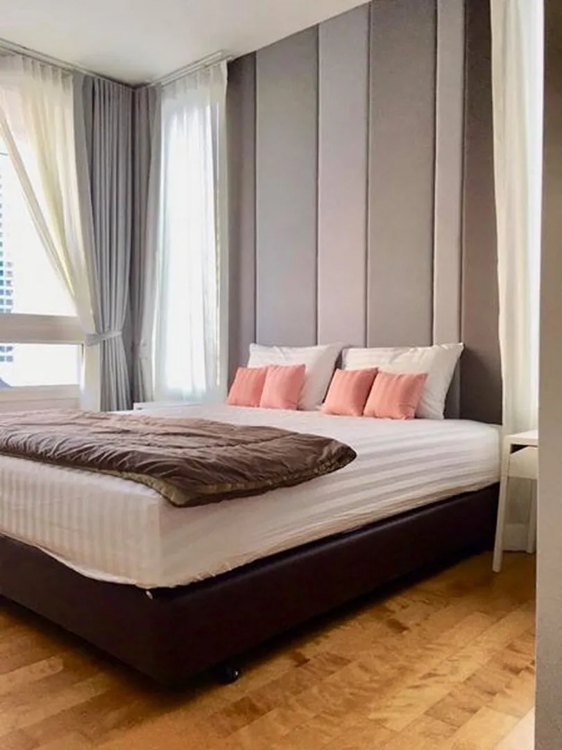 Property photos for Villa Rachatewi