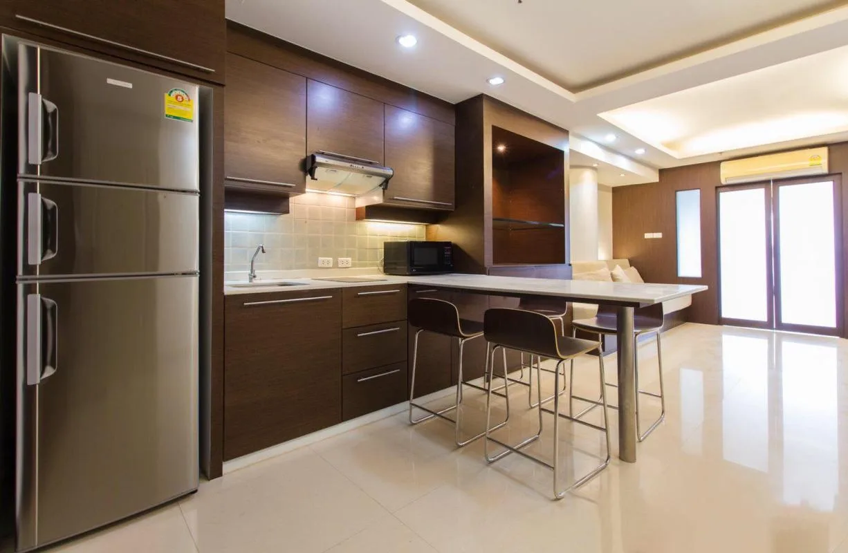 Property photos for State Tower