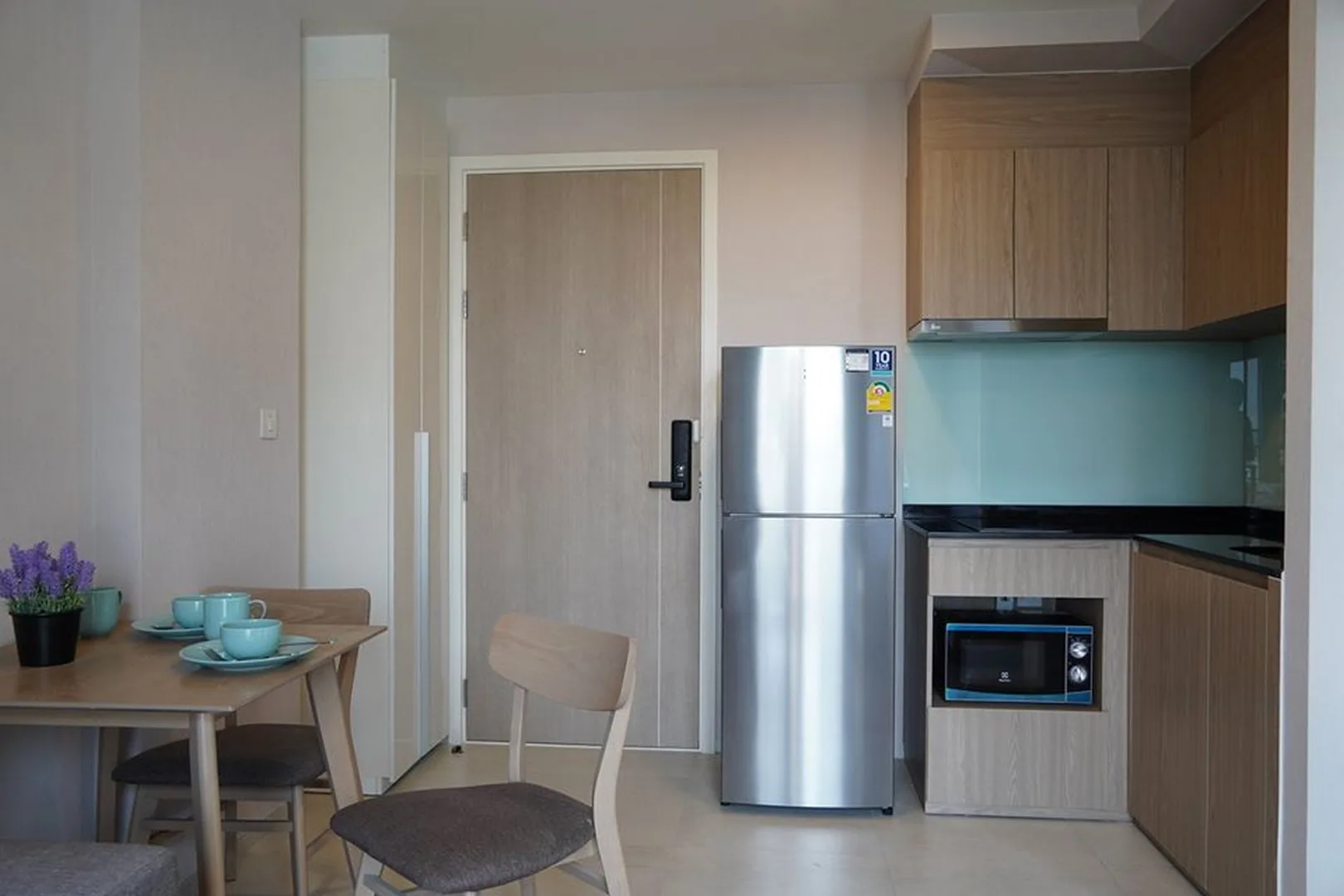Property photos for Chambers On - nut Station