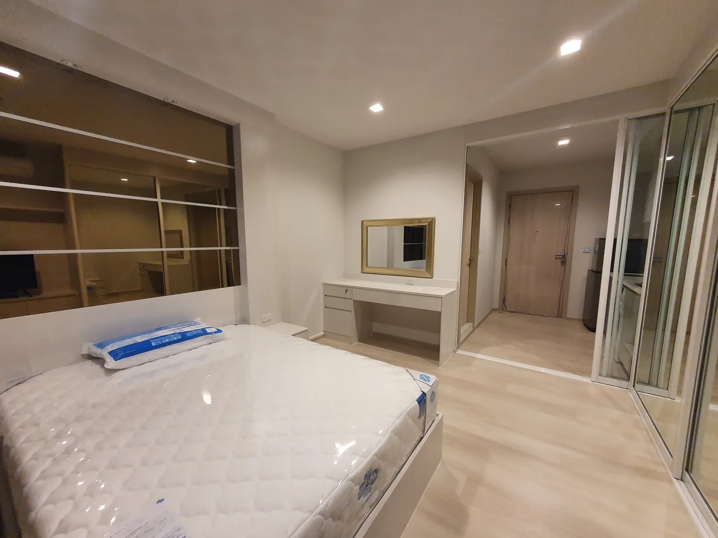 Property photos for Life One Wireless