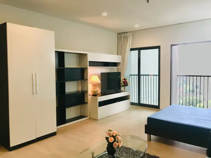 Property photos for Noble Remix