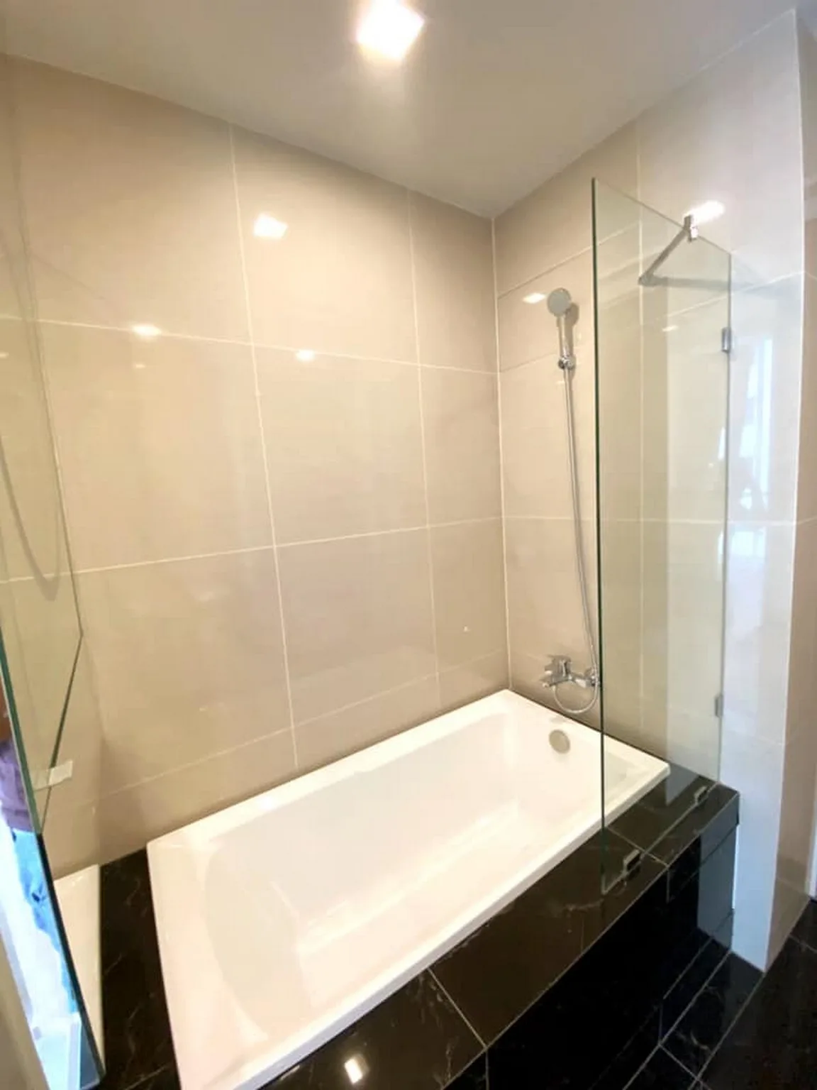 Property photos for Park Origin Phromphong