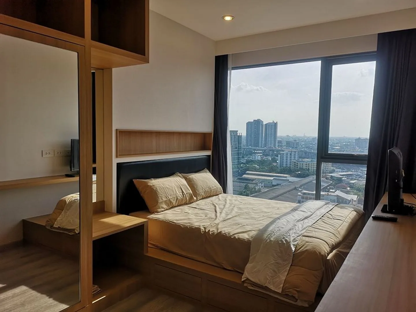 Property photos for IDEO Mobi Sukhumvit 66