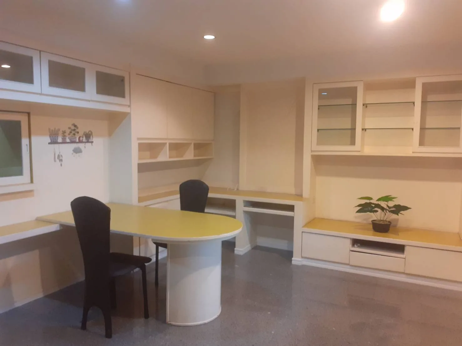 Property photos for Saranjai Mansion