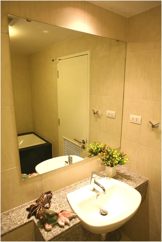 Property photos for The Clover Thonglor