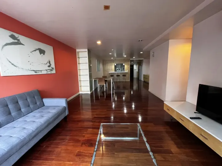 Property photos for Urbana Sukhumvit 15