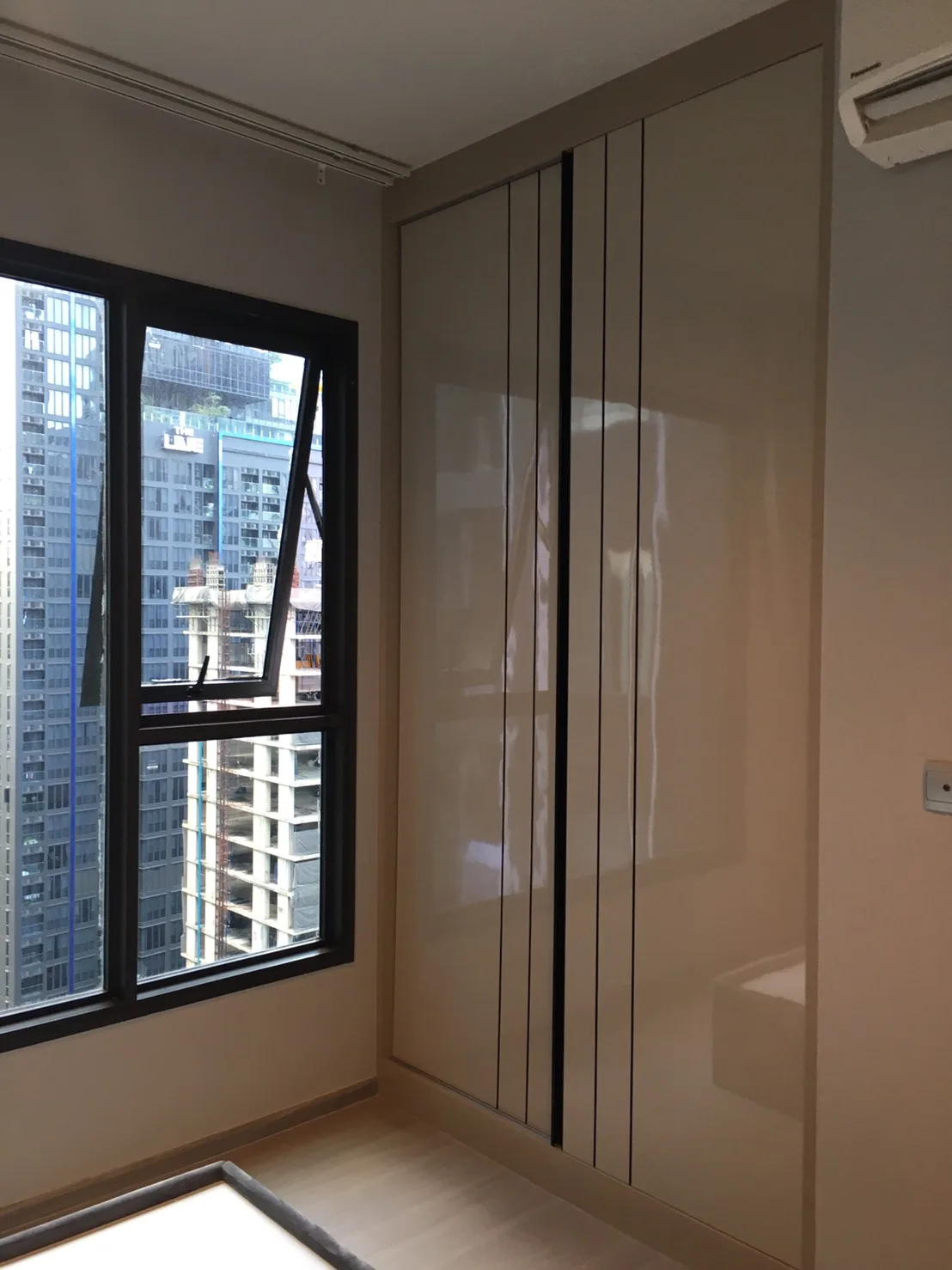Property photos for LIFE Asoke - Rama 9