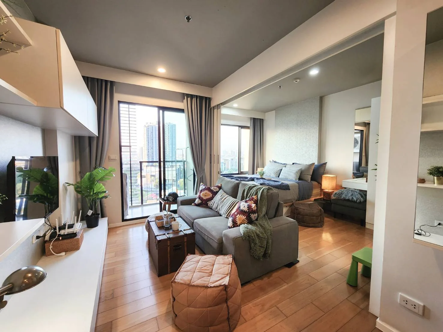 Property photos for Blocs 77