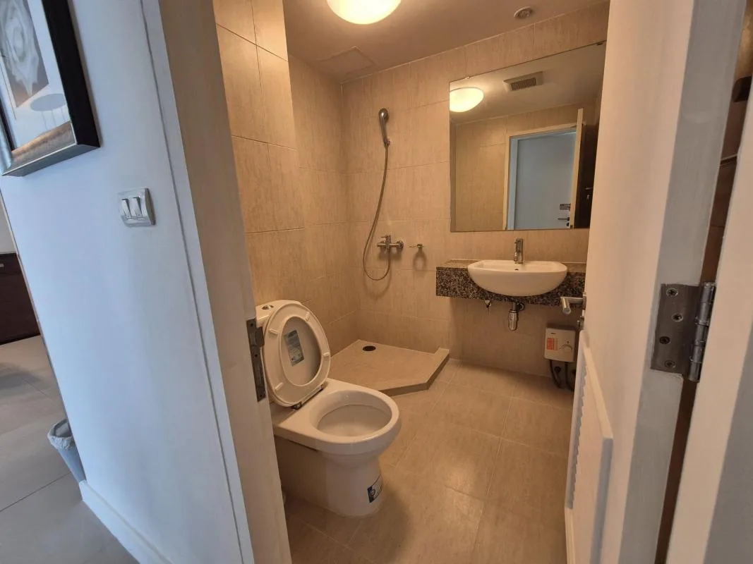 Property photos for The Clover Thonglor
