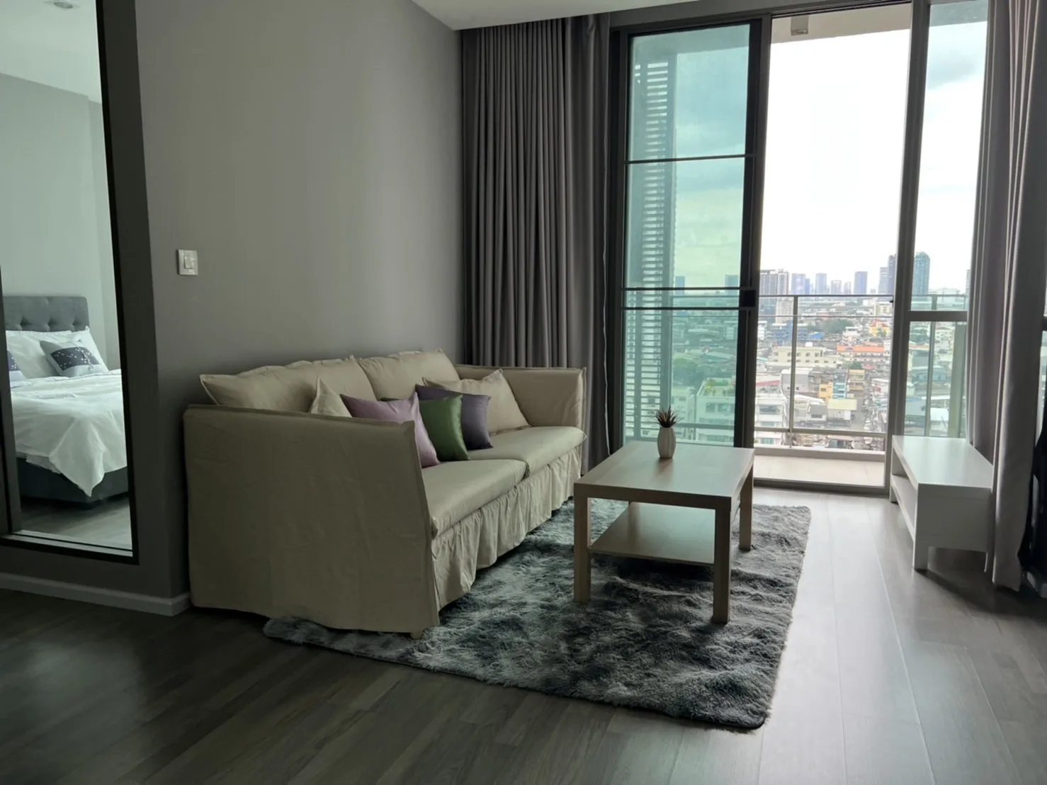 Property photos for 333 Riverside