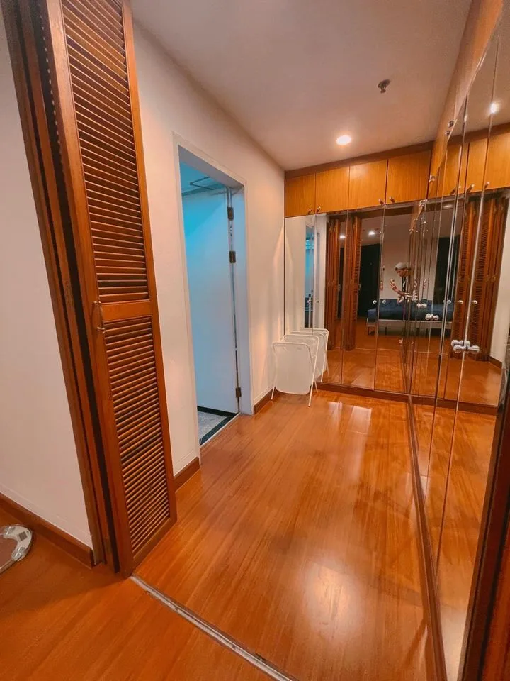 Property photos for The Royal Place 1