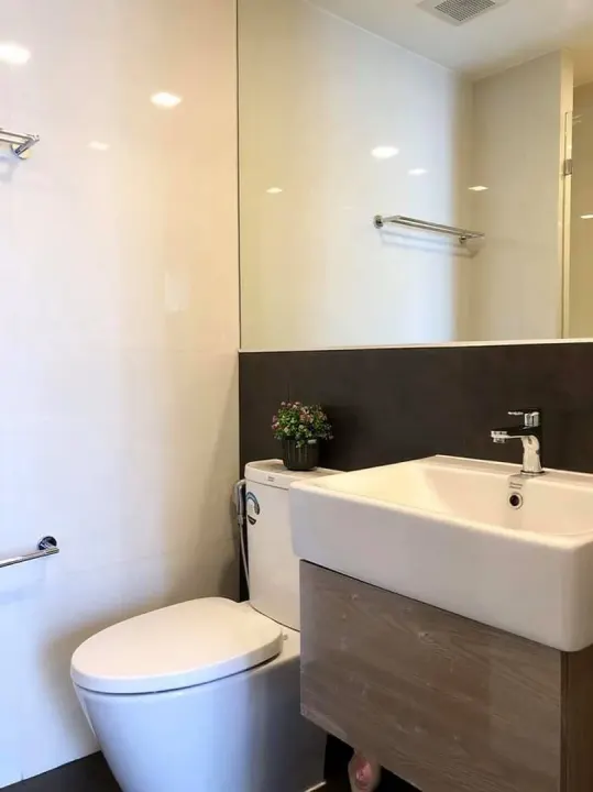 Property photos for Chambers On - nut Station