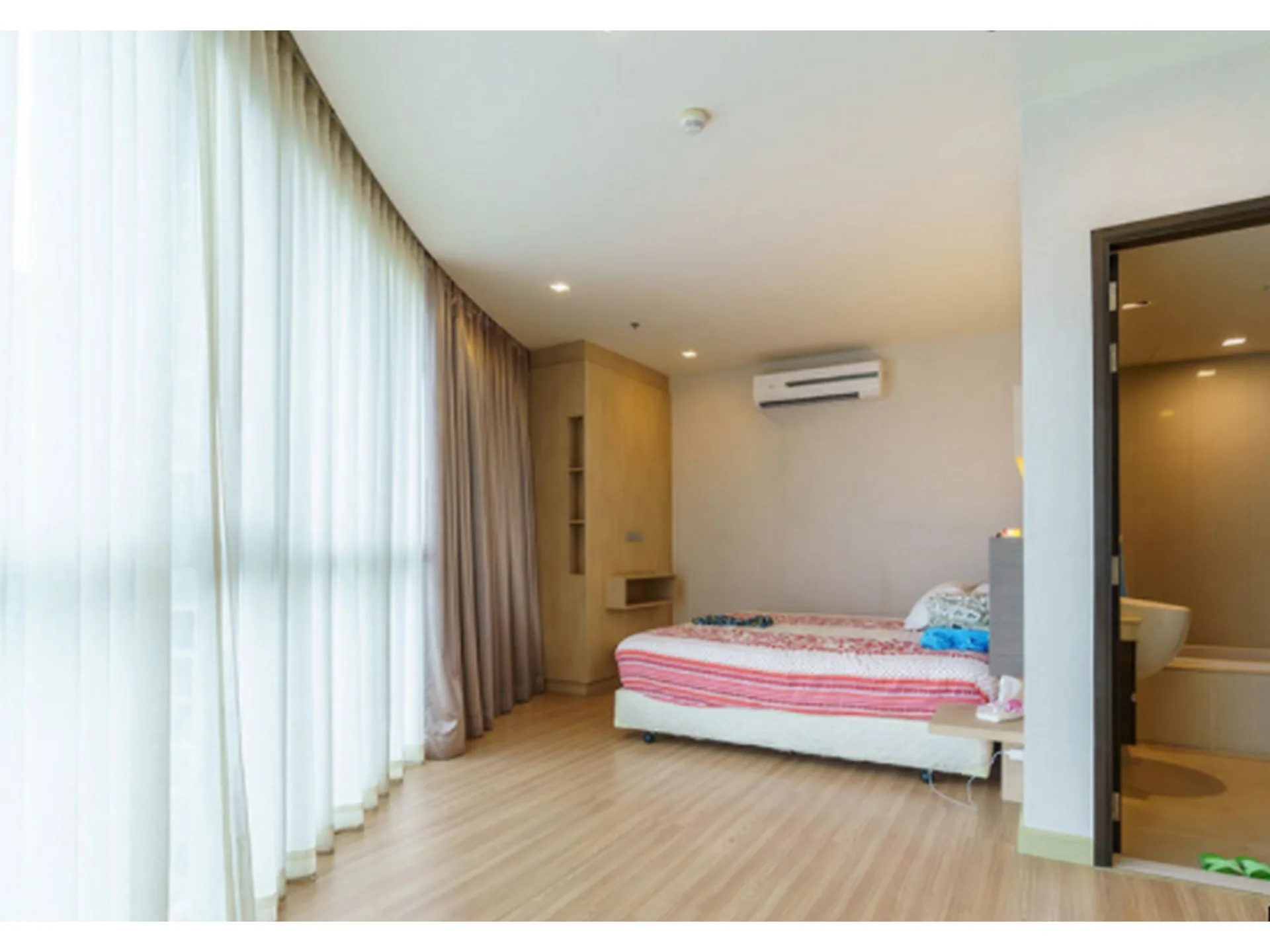 Property photos for Sky Walk Condominium