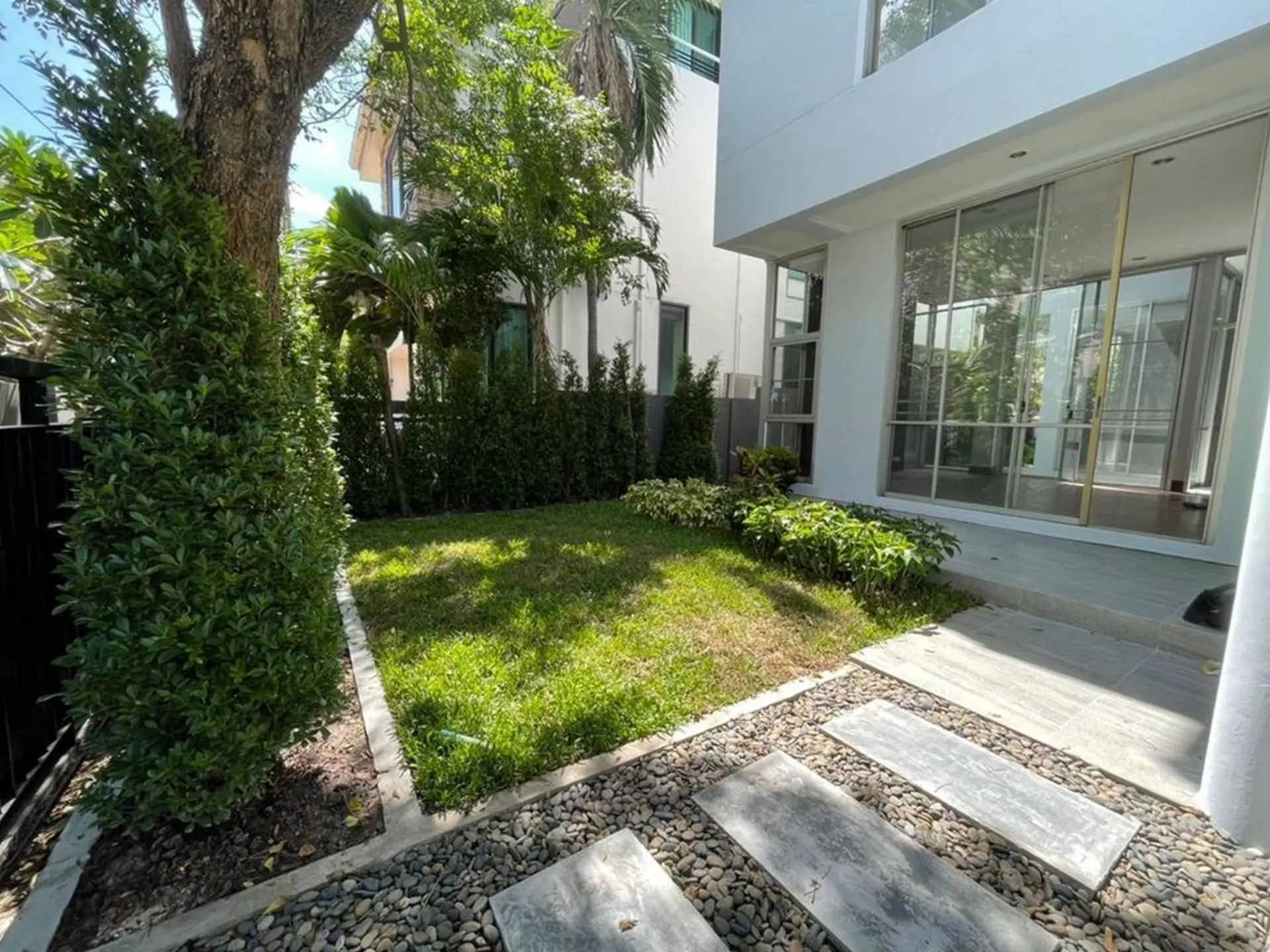 Property photos for Home Place Sukhumvit 71