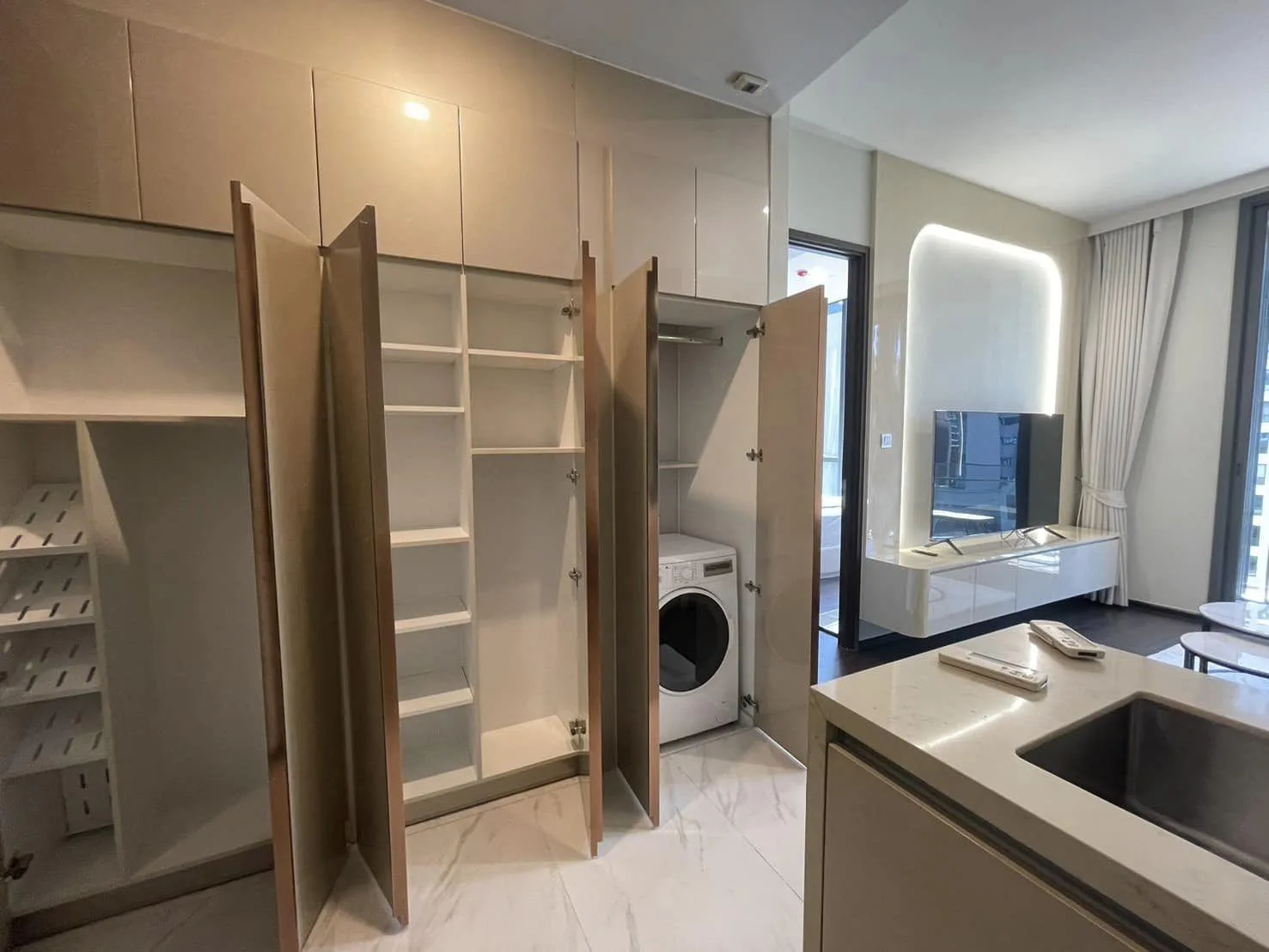 Property photos for Laviq Sukhumvit 57