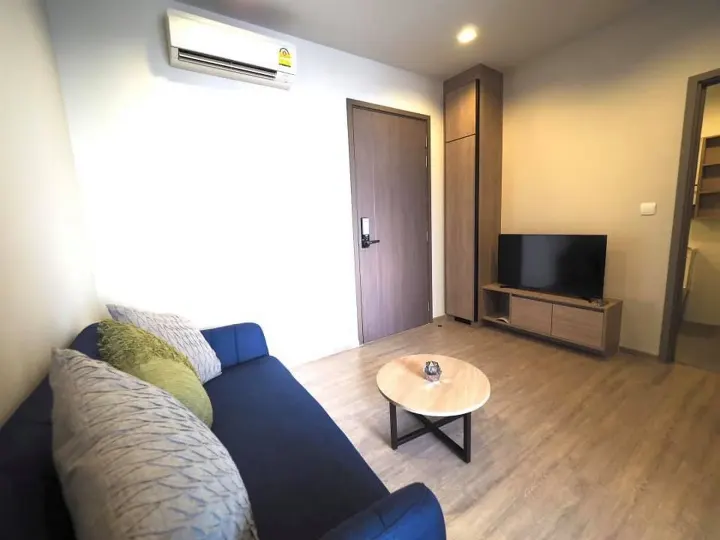Property photos for The Line Wongsawang