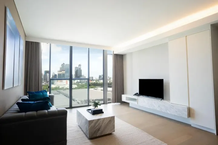 Property photos for Siamese Exclusive Queens