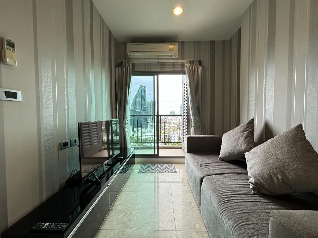Property photos for The Crest Sukhumvit 34