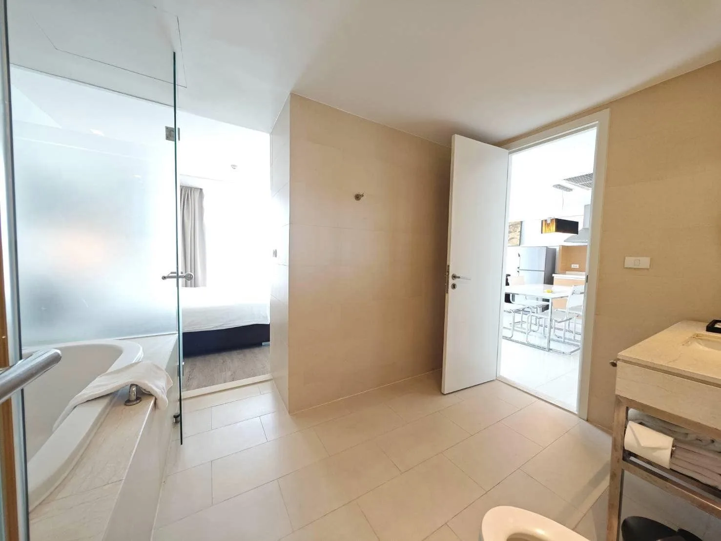 Property photos for Sathorn Heritage