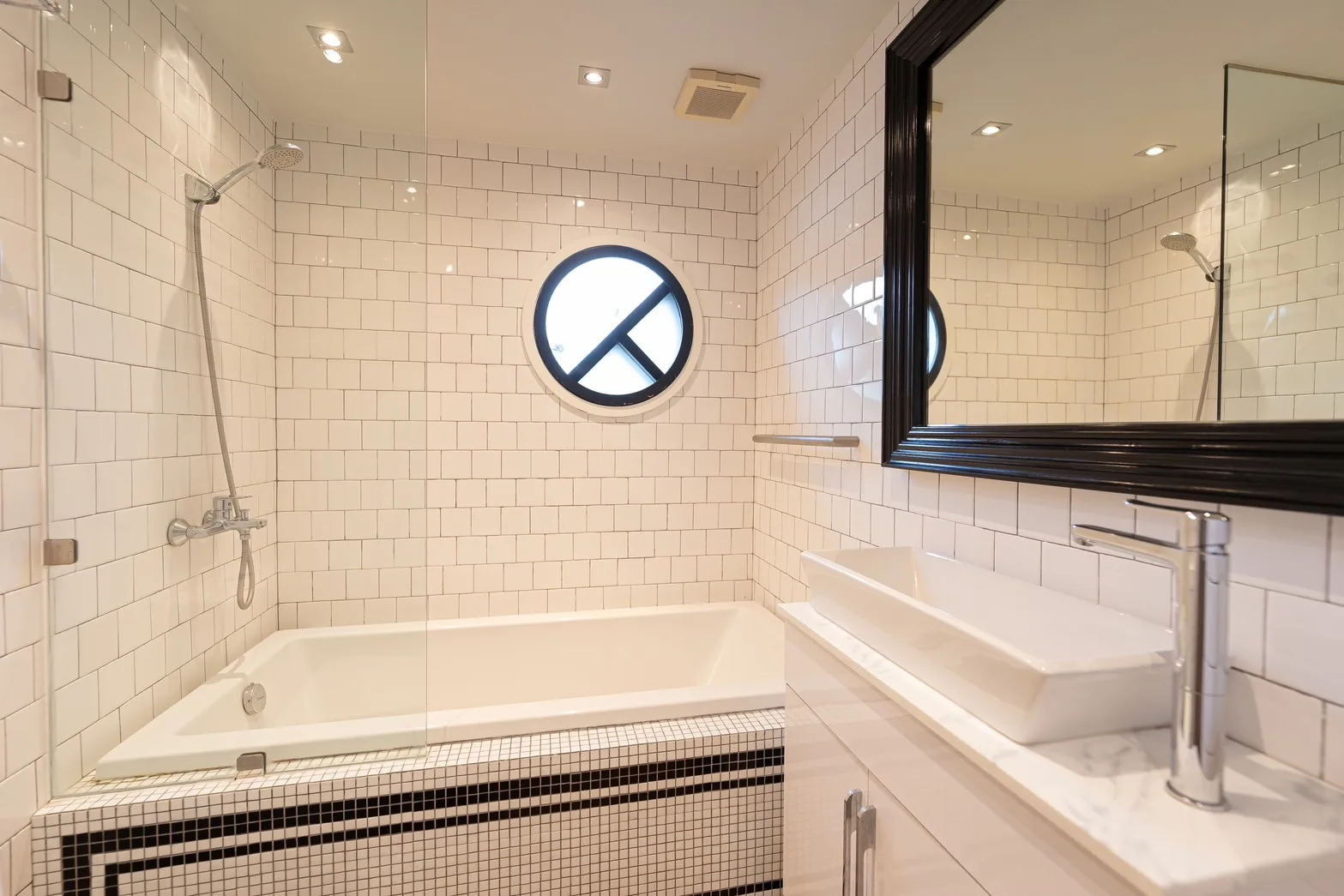 Property photos for Penthouse Condominium