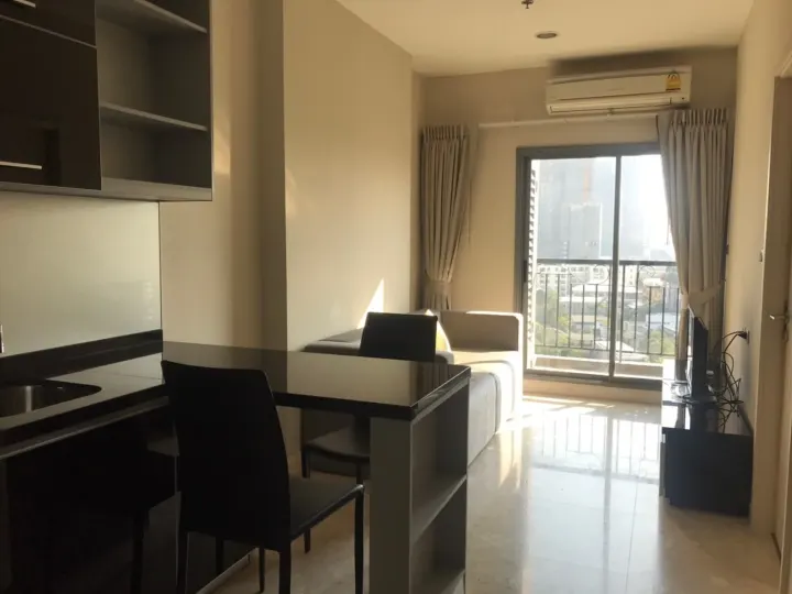Property photos for The Crest Sukhumvit 34