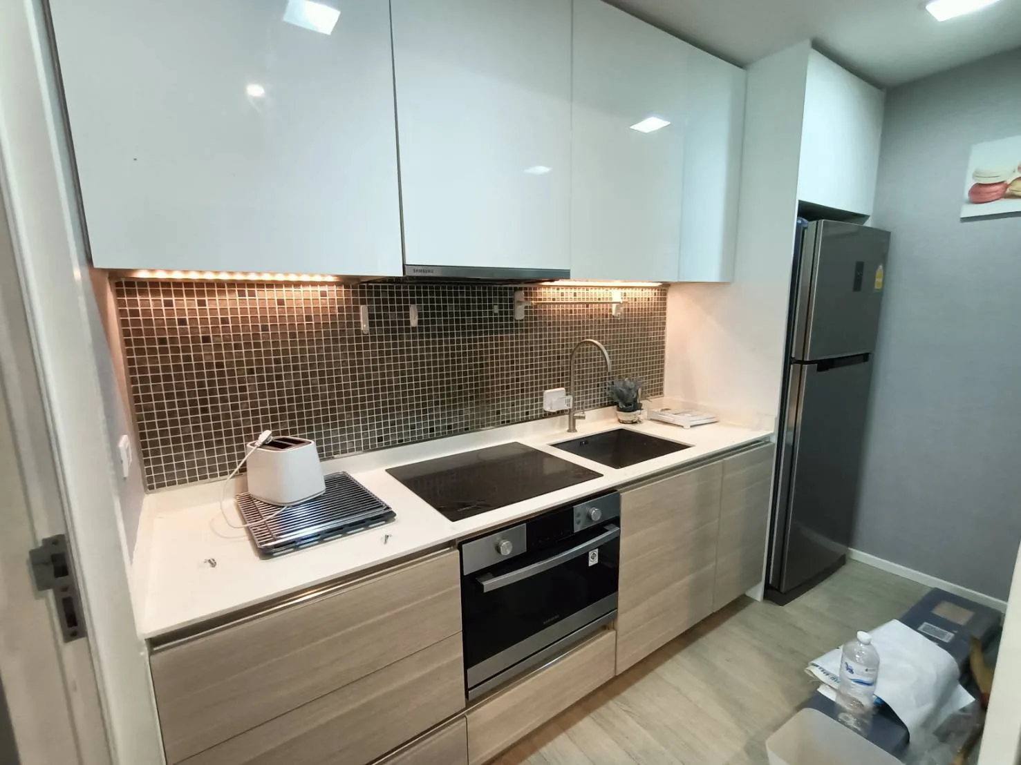 Property photos for The Room Sukhumvit 21