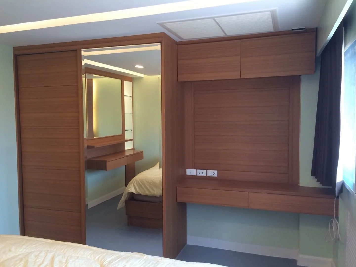 Property photos for Somkid Place