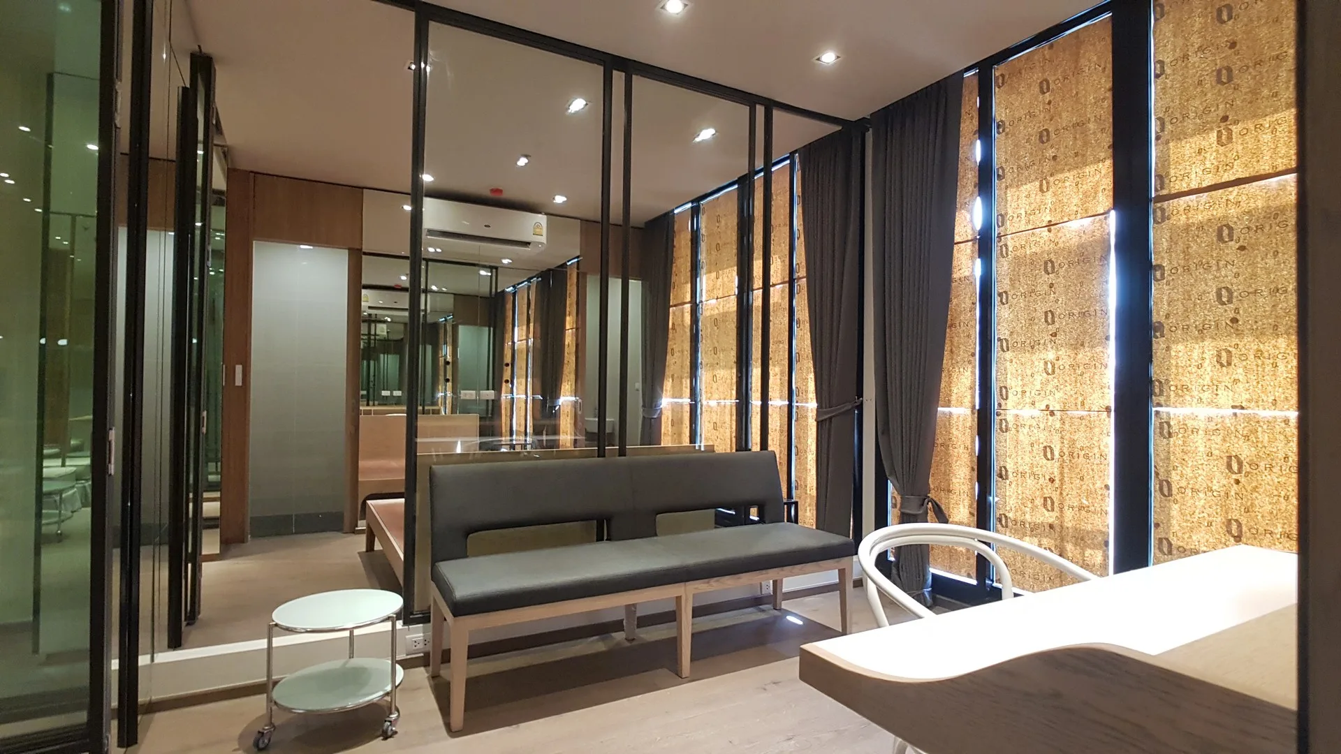 Property photos for Park Origin Phromphong