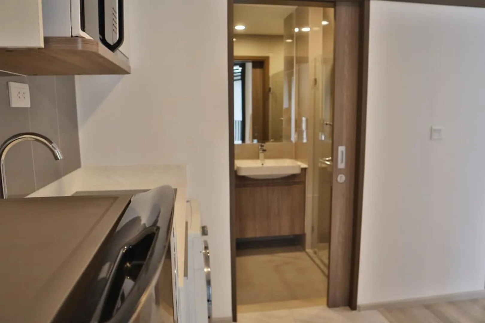 Property photos for Ideo Mobi Asoke