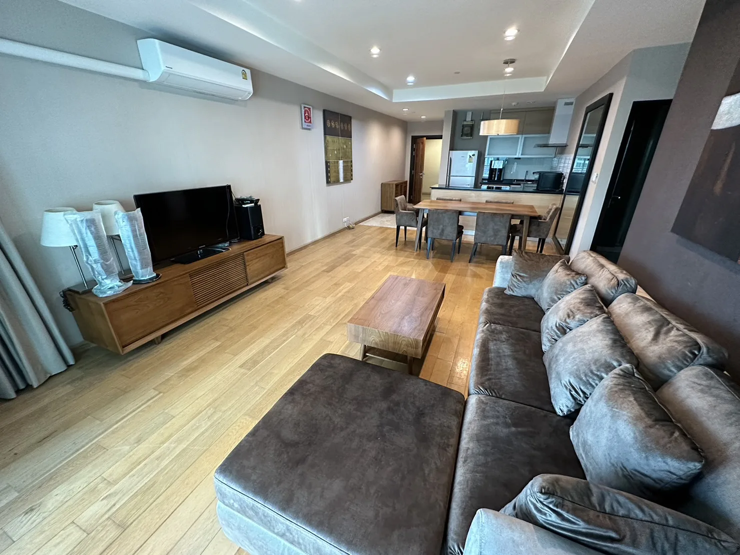 Property photos for Sathorn Gardens