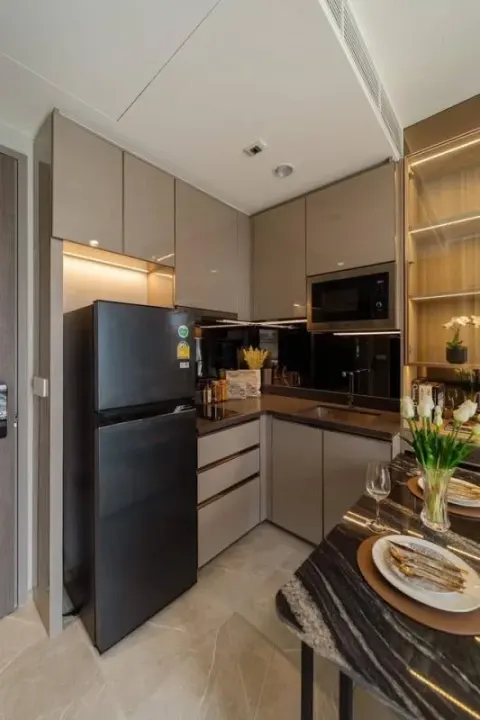 Property photos for The Extro Phayathai-rangnam