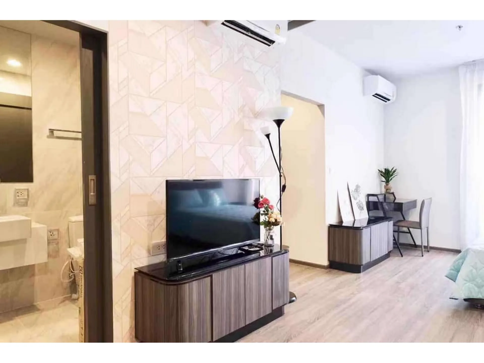 Property photos for Ideo Mobi Rangnam