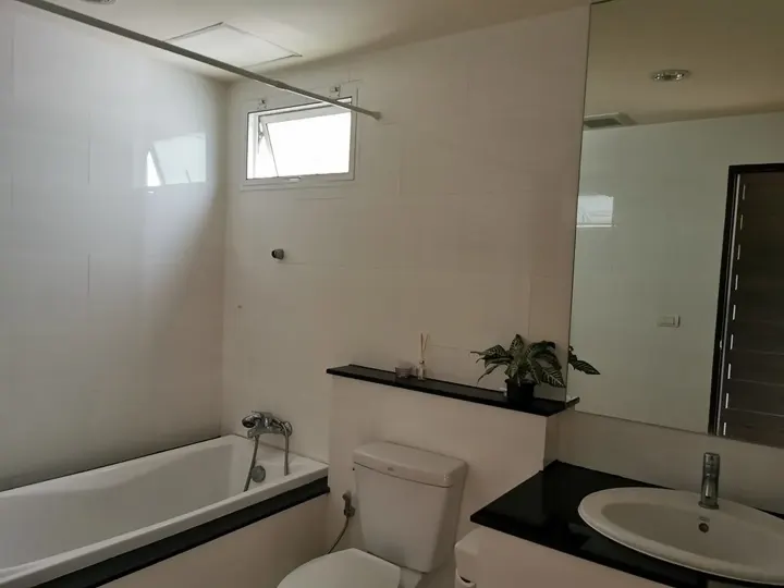 Property photos for The Amethyst Sukhumvit 39
