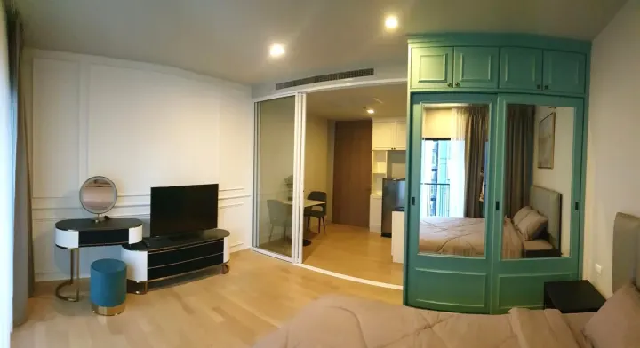 Property photos for Noble Refine