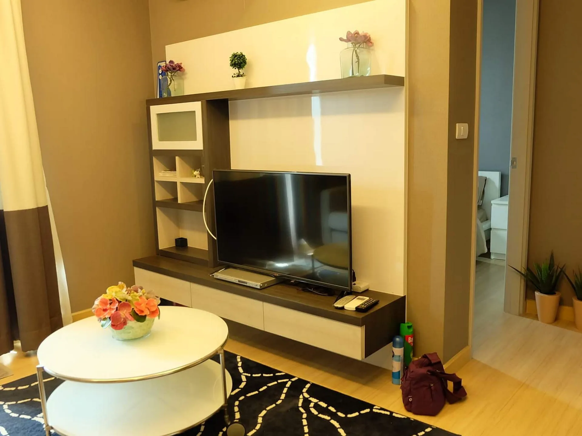 Property photos for Thru Thonglor