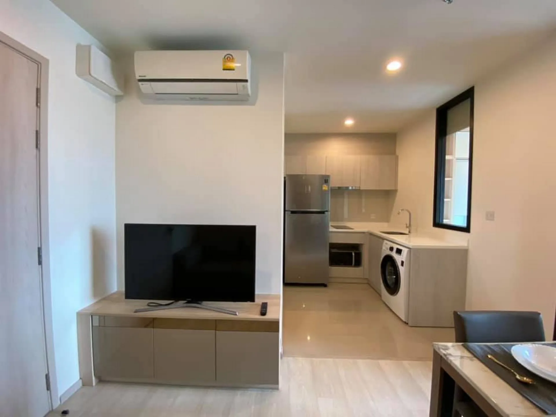 Property photos for LIFE Asoke - Rama 9