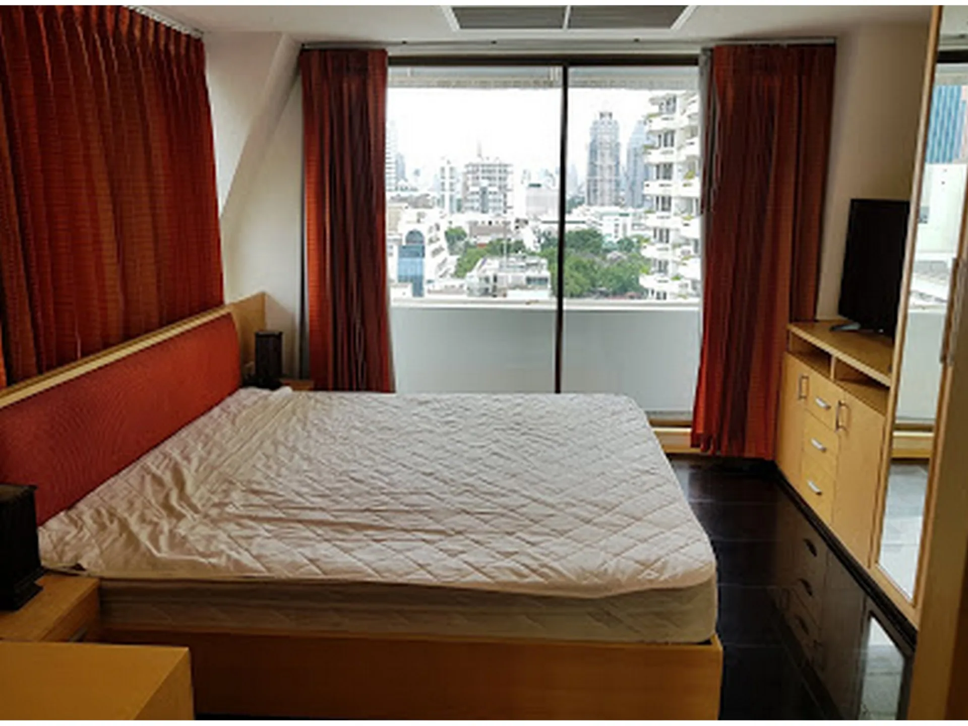 Property photos for Diamond Tower
